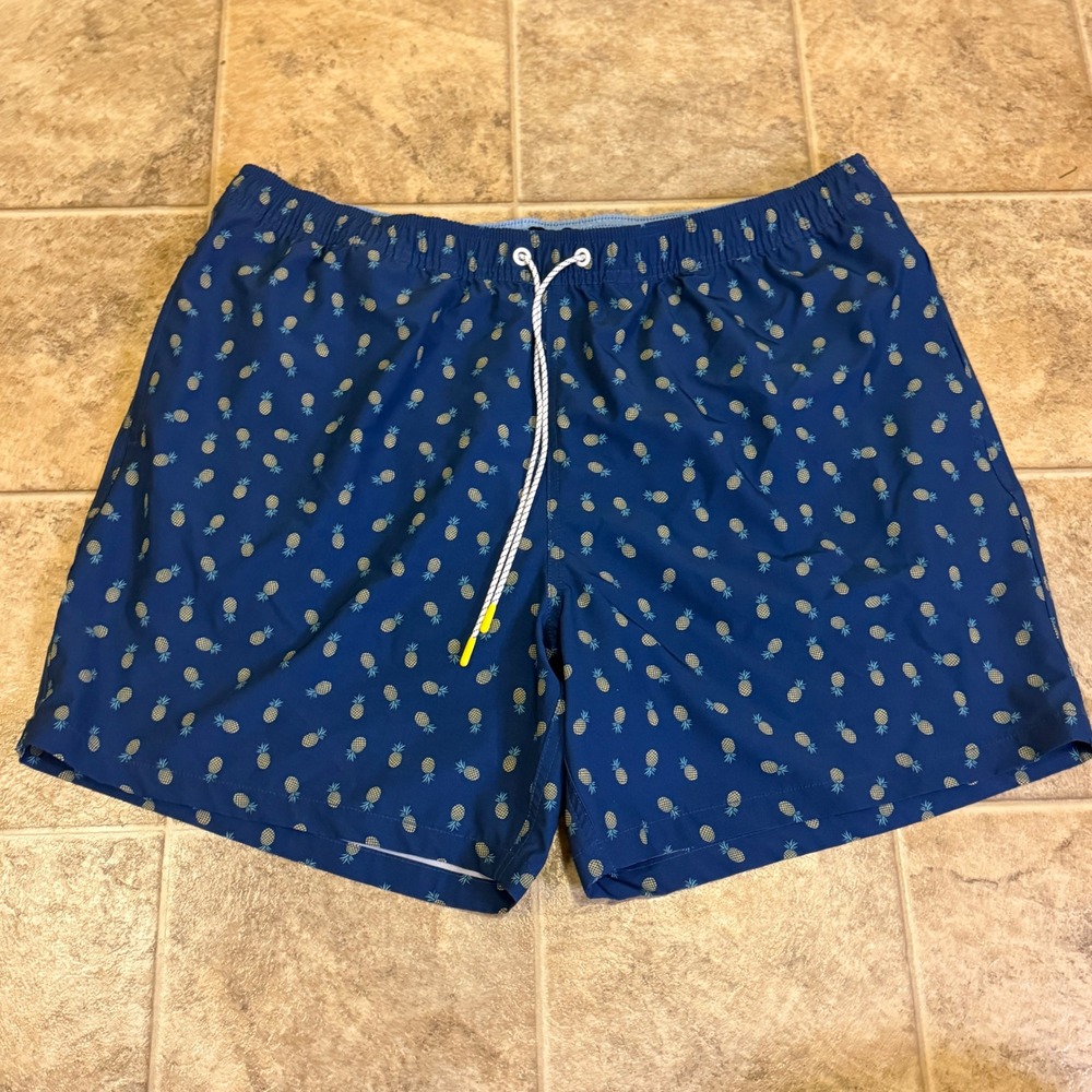 Bonobos Mens Pineapple Print Swim Trunks Dark Blue XXL 7 Inch Inseam BOE26110CO